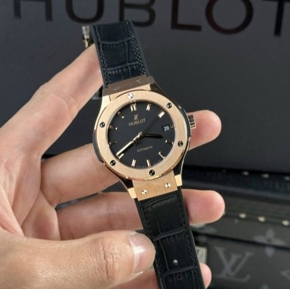 Hublot Classic Fusion Kinggold Rep 1:1 JJF 38mm Black Dial