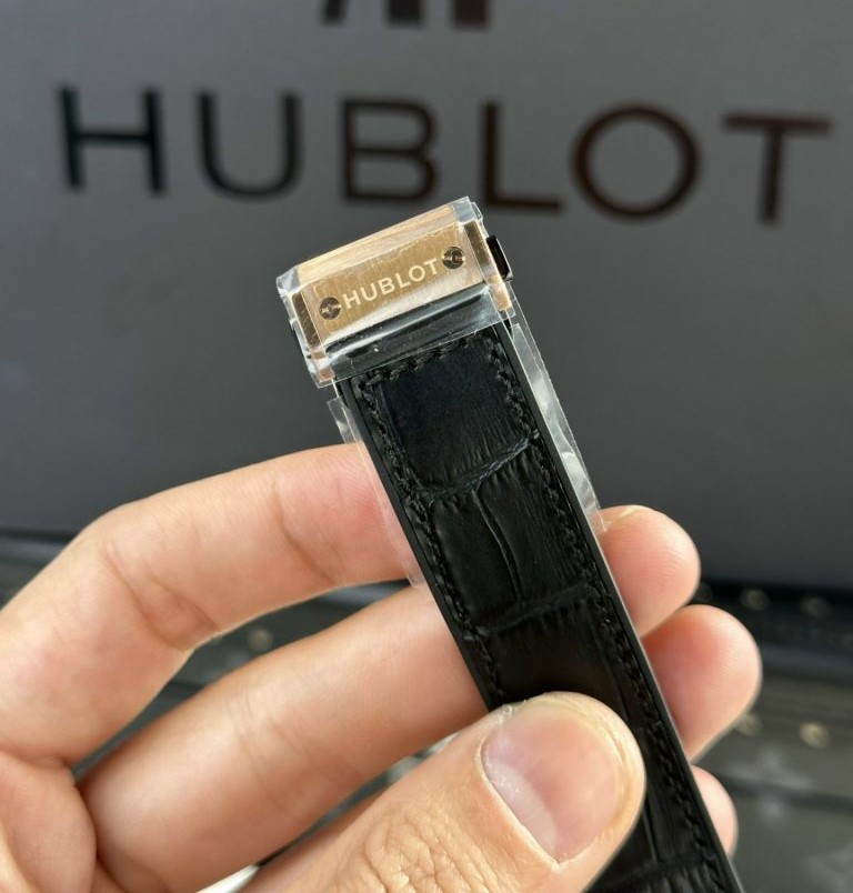 Hublot Classic Fusion Kinggold Rep 1:1 JJF 38mm Black Dial