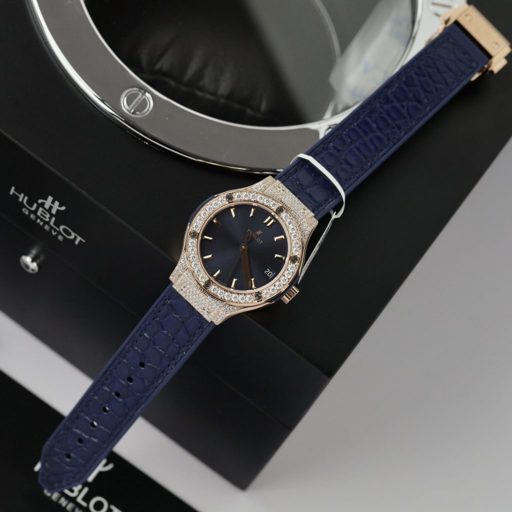 Hublot Classic Fusion Kinggold Full Moissanite  Rep 1:1 HBF 33mm Blue Dial