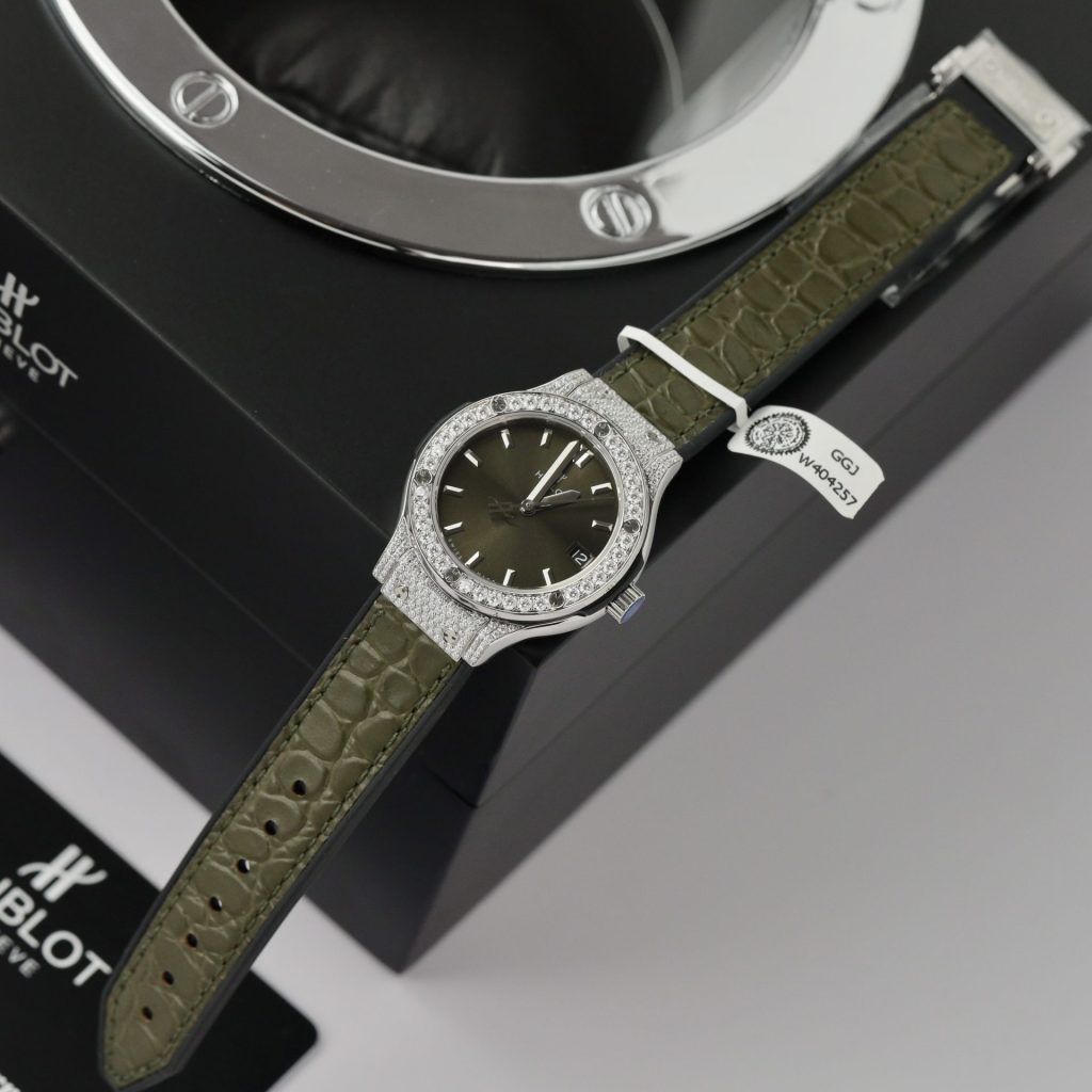 Hublot Classic Fusion Titanium Full Moissanite Rep 1:1 33mm Green Dial