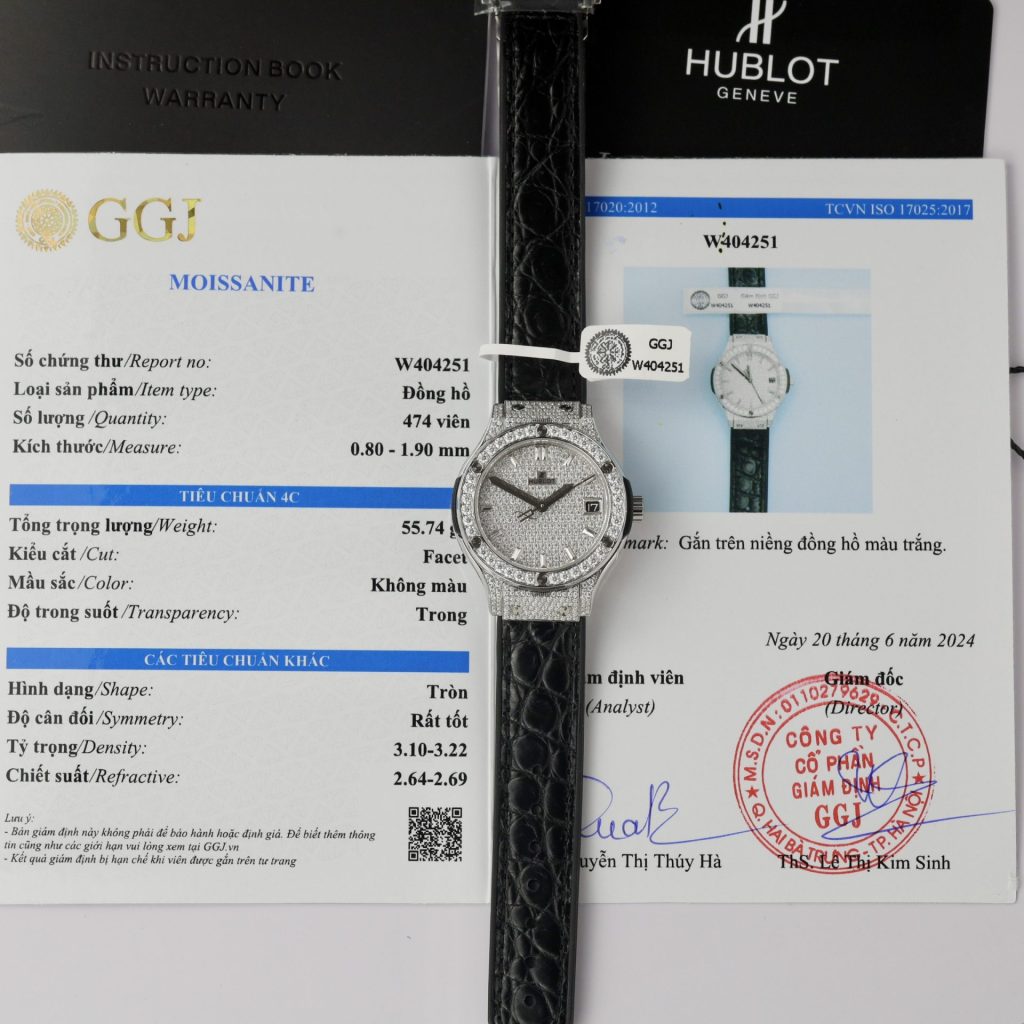 Hublot Classic Fusion Titanium Full Moissanite Rep 1:1 33mm Diamond Dial