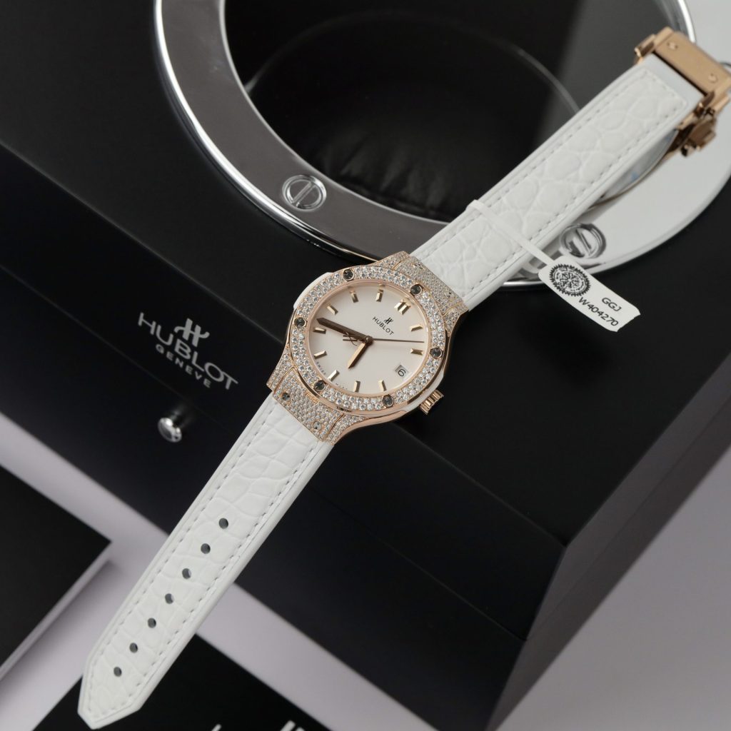 Hublot Classic Fusion Kinggold Full Moissanite Rep 1:1 33mm White Dial