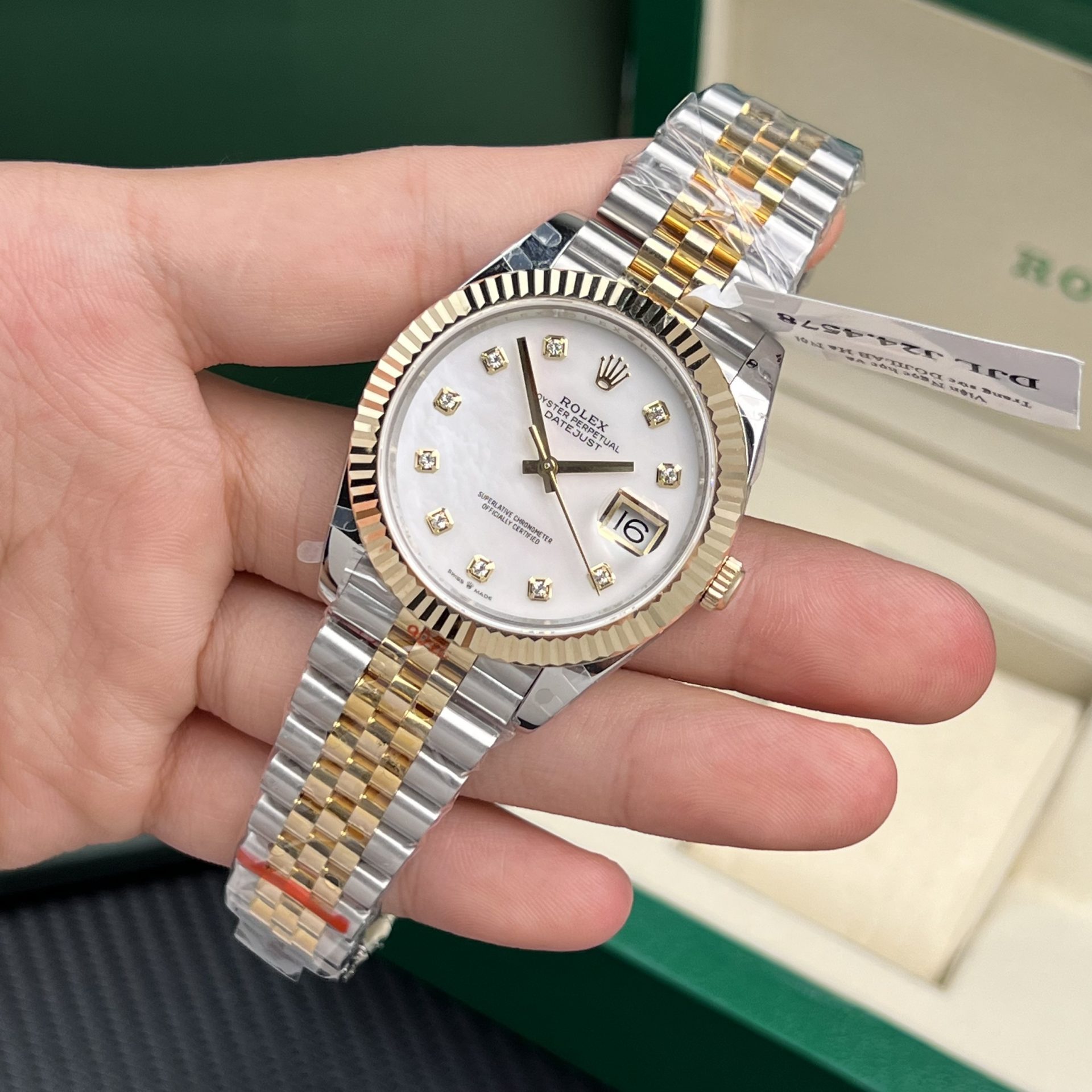 Rolex DateJust 126333 Rep 1:1 GM Factory Bọc Vàng Thật Mặt Khảm Trai Cọc Kim 41mm