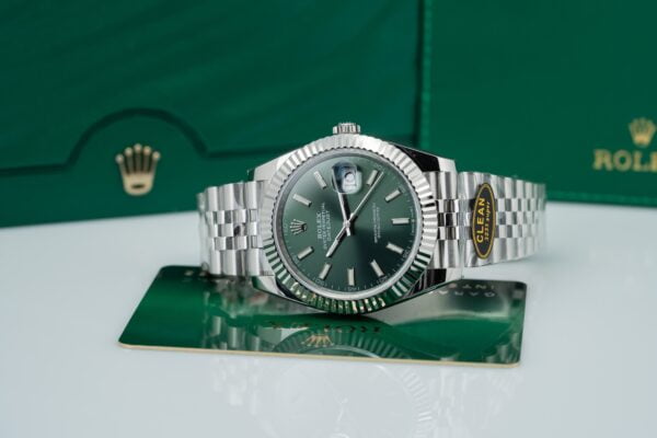 Rolex DateJust 126334 Rep 1:1 Clean Factory Mặt Xanh Lá Cọc Dạ Quang 41mm