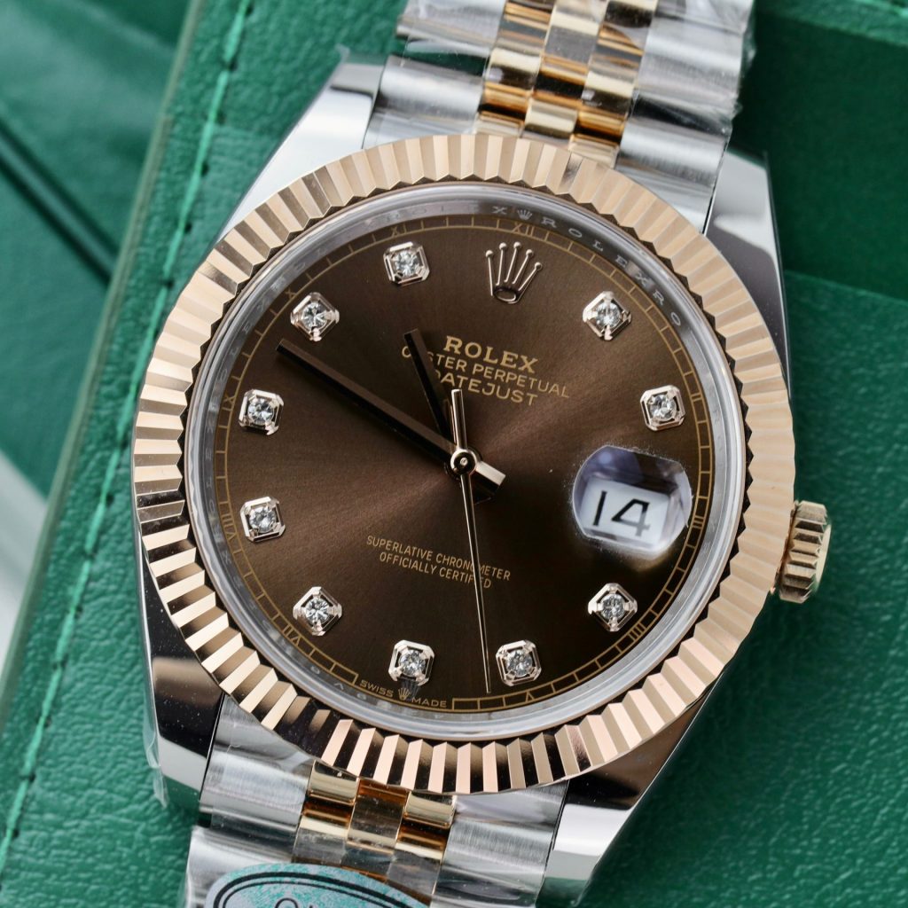 Rolex DateJust 126331 Rep 1:1 Clean Factory Mạ Vàng Demi Mặt Chocolate Cọc Kim 41mm