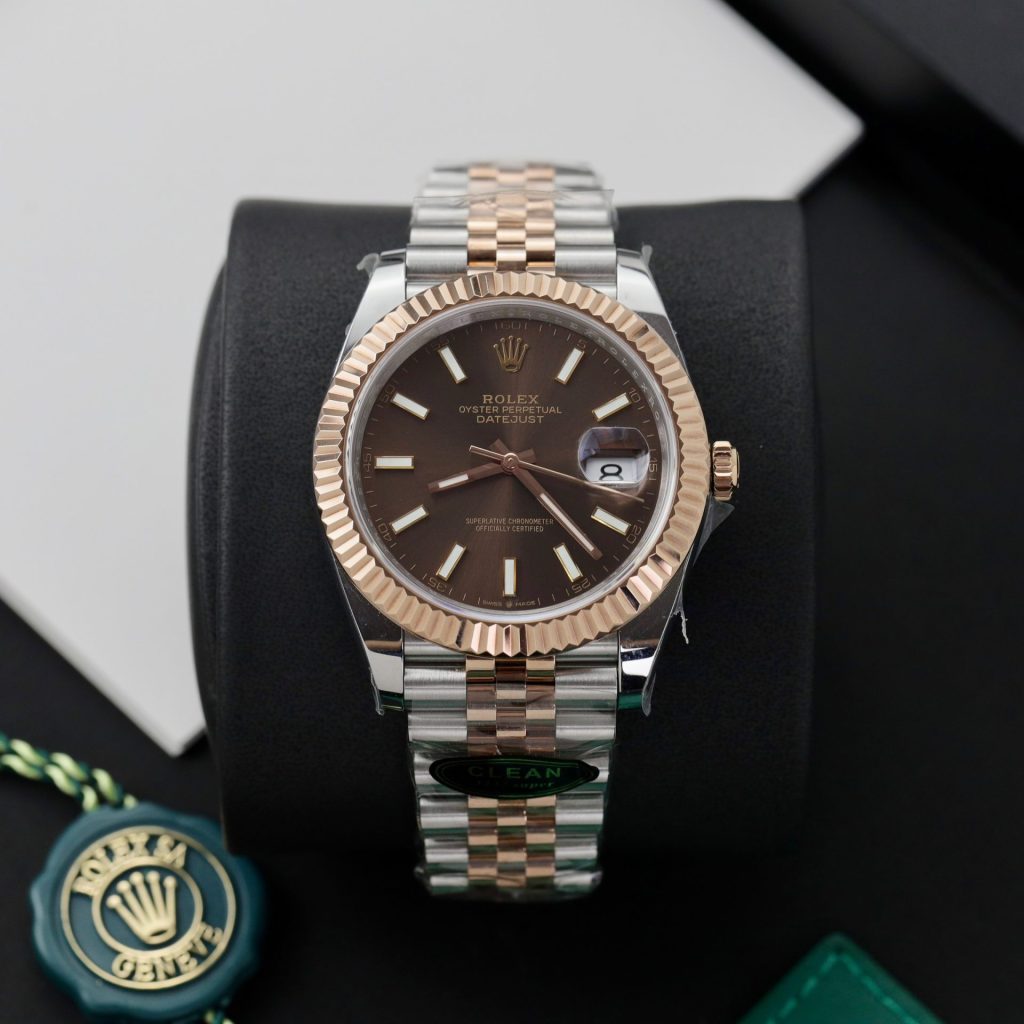 Rolex DateJust 126331 Rep 1:1 Clean Factory Mạ Vàng Demi Mặt Chocolate Cọc Dạ Quang 41mm