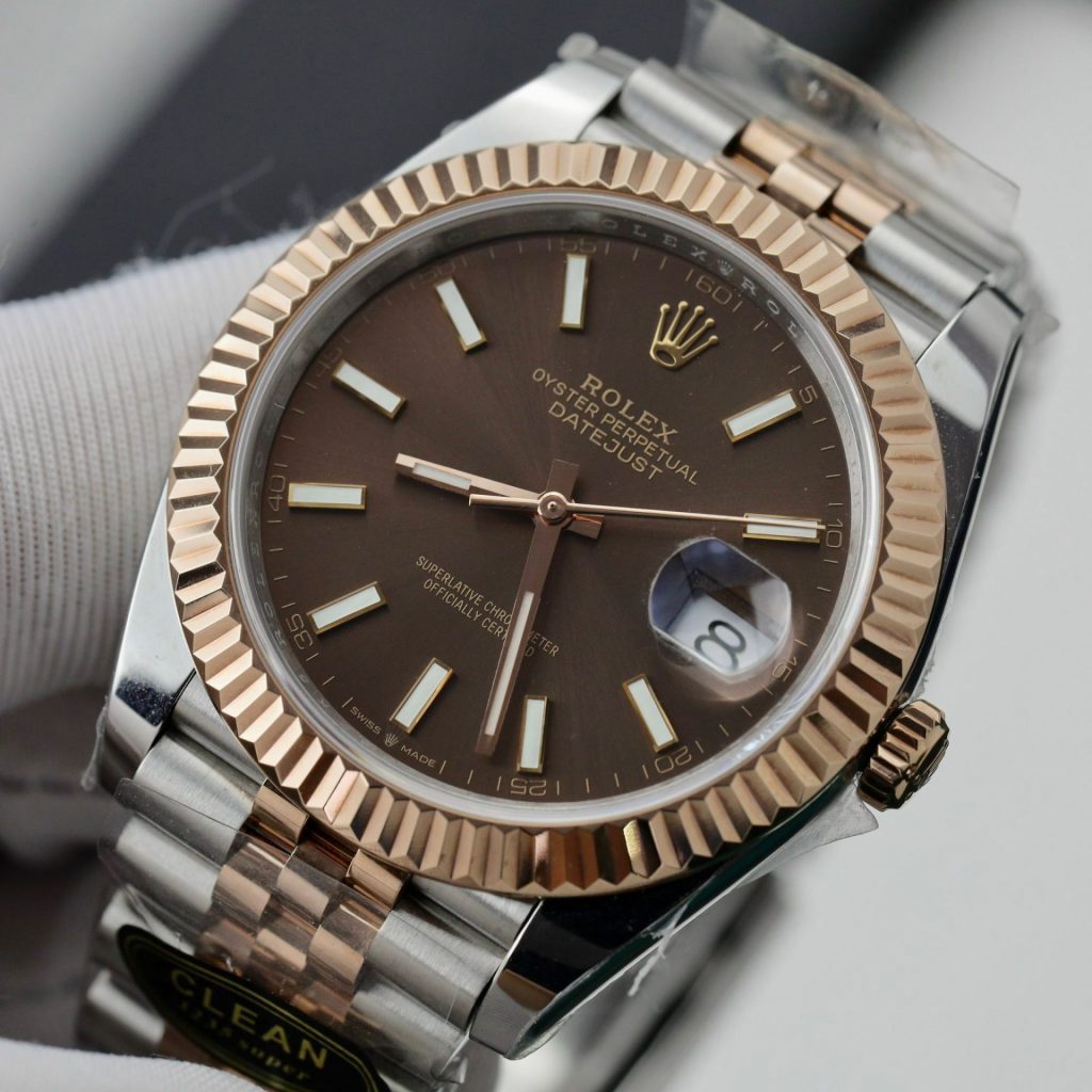 Rolex DateJust 126331 Rep 1:1 Clean Factory Mạ Vàng Demi Mặt Chocolate Cọc Dạ Quang 41mm