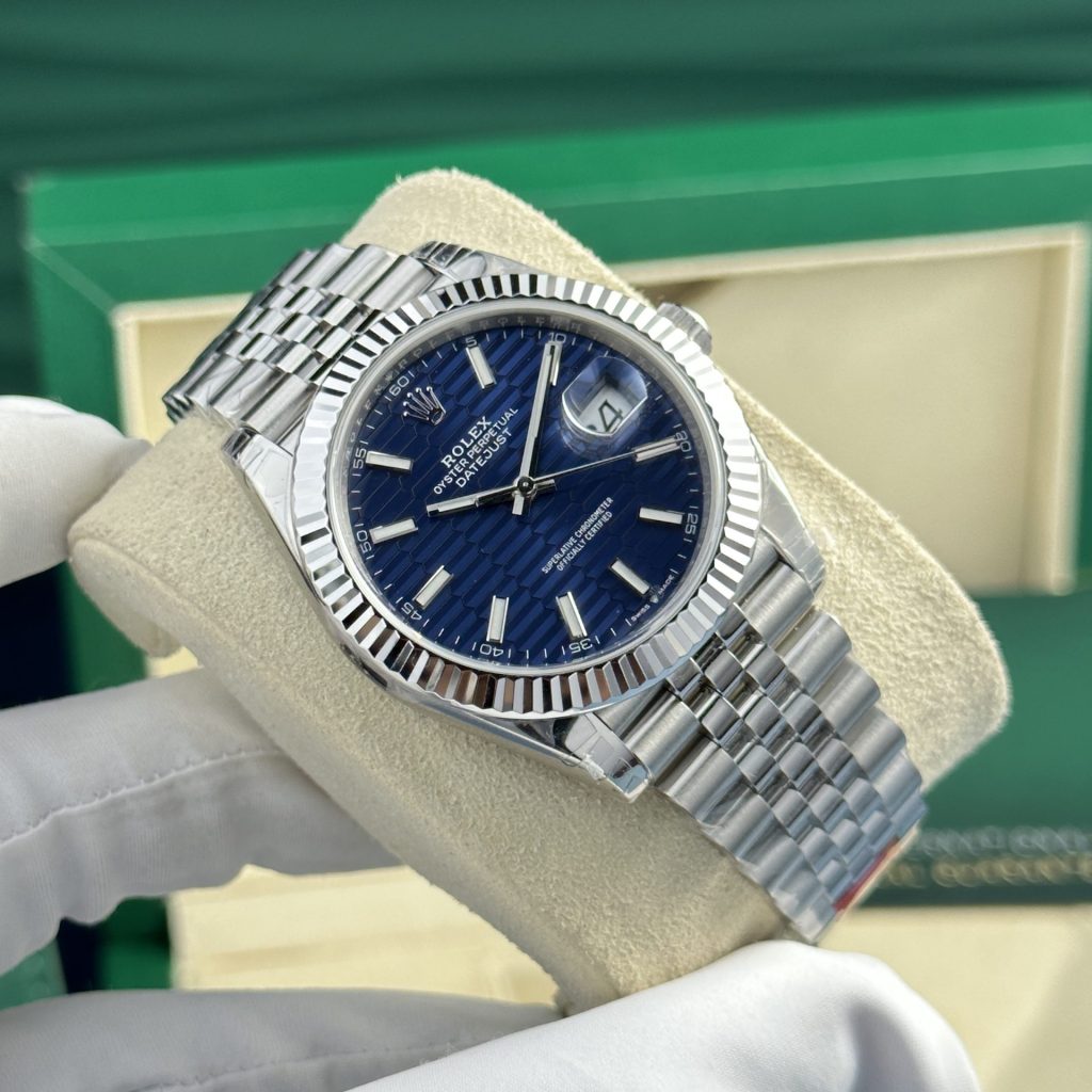 Rolex DateJust 126334 Rep 1:1 Clean Factory Mặt Xanh Dương Nếp Gấp Cọc Dạ Quang 41mm