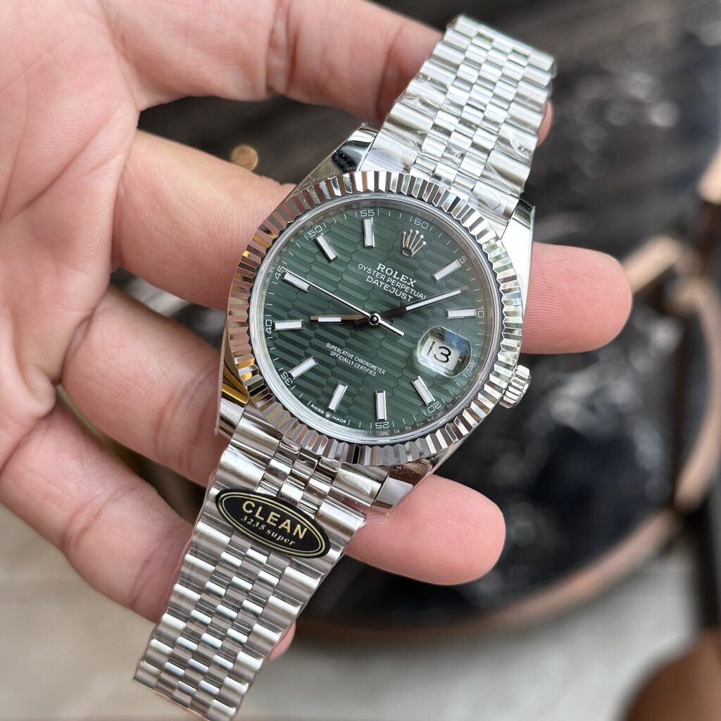 Rolex DateJust 126334 Rep 1:1 Clean Factory Mặt Xanh Lá Nếp Gấp Cọc Dạ Quang 41mm