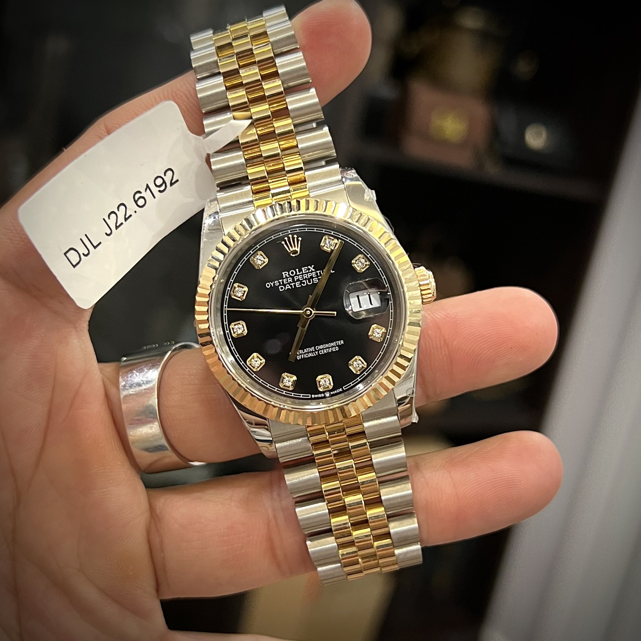 Rolex DateJust 126333 Rep 1:1 GM Factory Bọc Vàng Thật Mặt Đen Cọc Kim 41mm