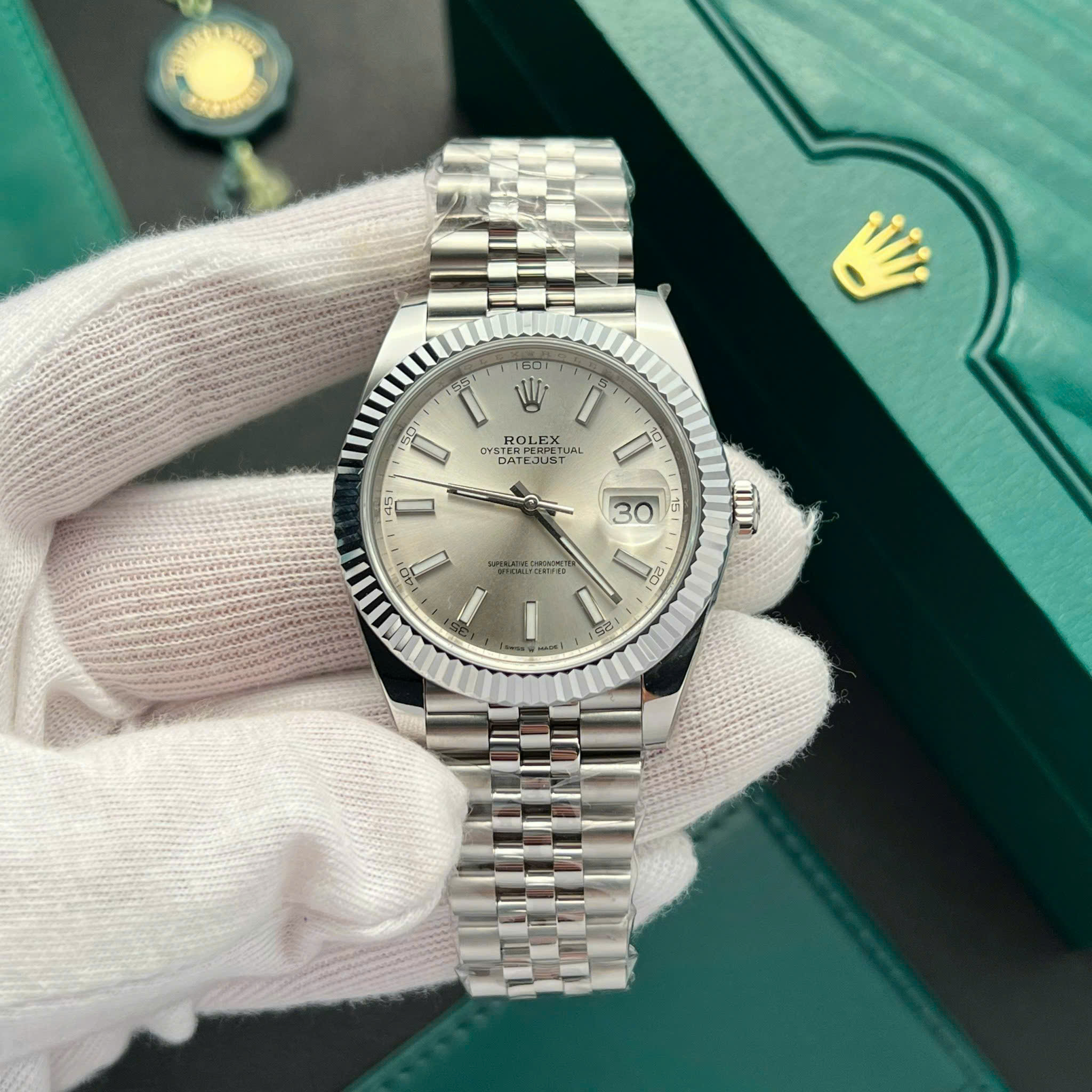 Rolex DateJust 126334 Rep 1:1 Clean Factory Mặt Bạc Cọc Dạ Quang 41mm