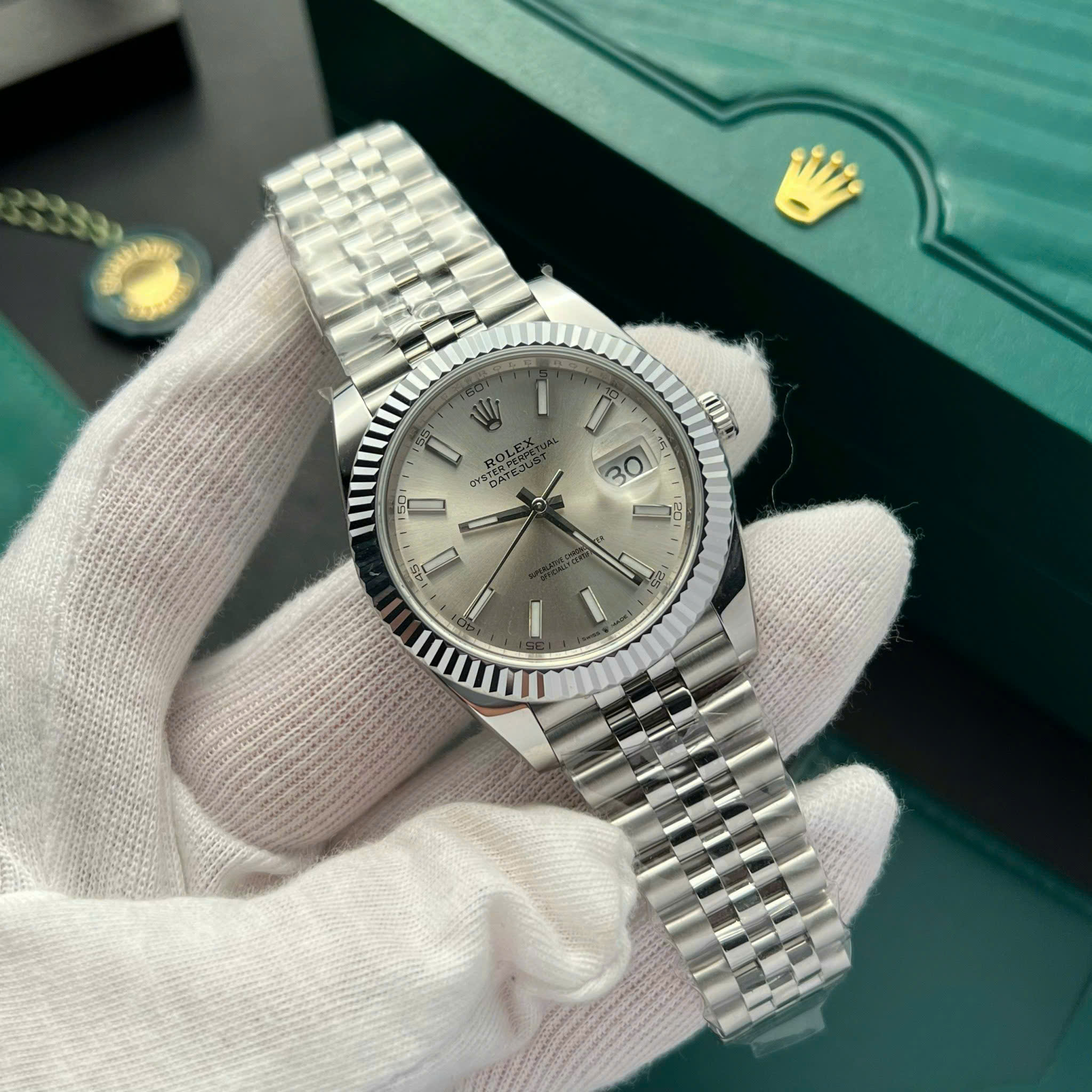 Rolex DateJust 126334 Rep 1:1 Clean Factory Mặt Bạc Cọc Dạ Quang 41mm