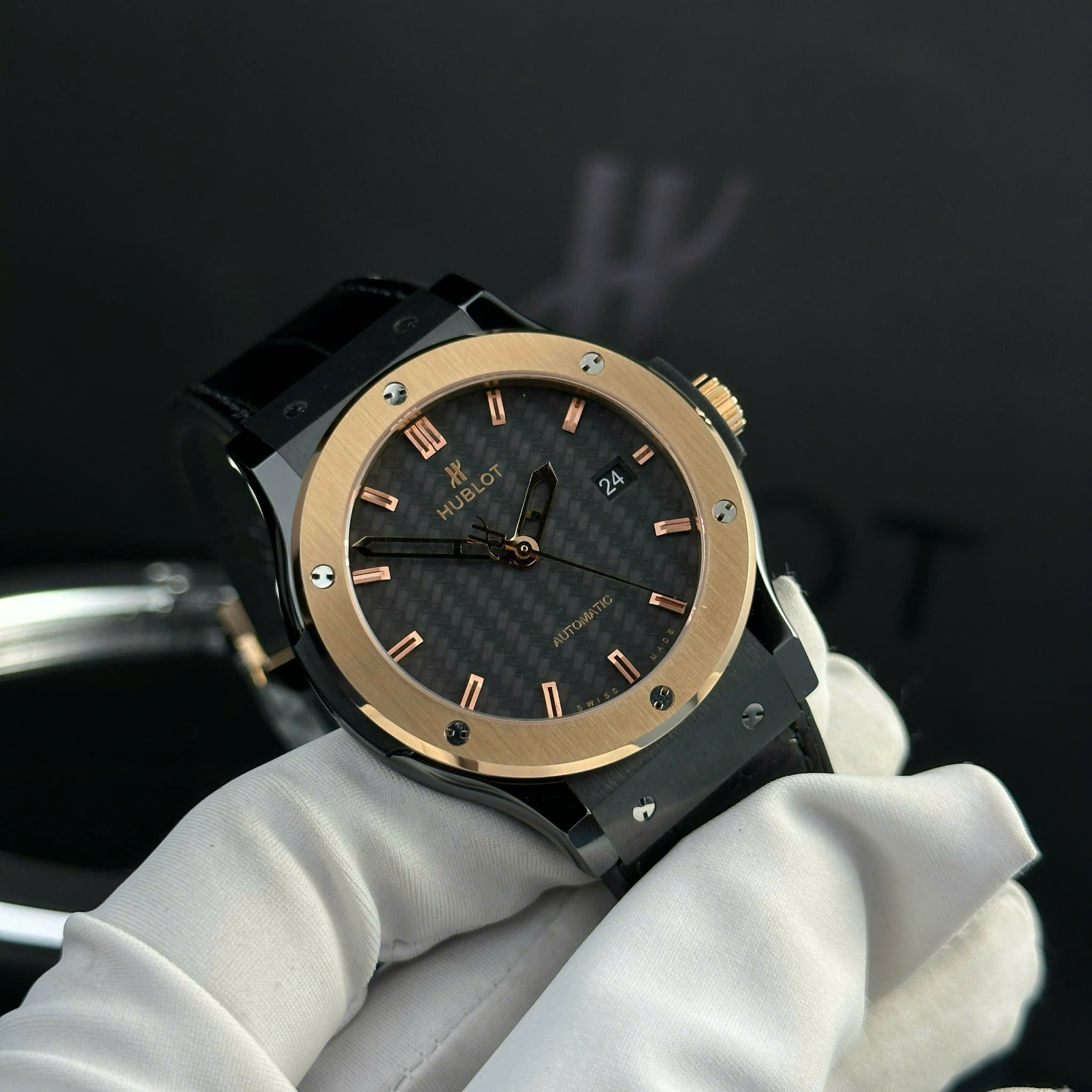 Hublot Classic Fusion Ceramic Kinggold Rep 1:1 JJZ 42mm Carbon Dial - Tinh Chỉnh SW300