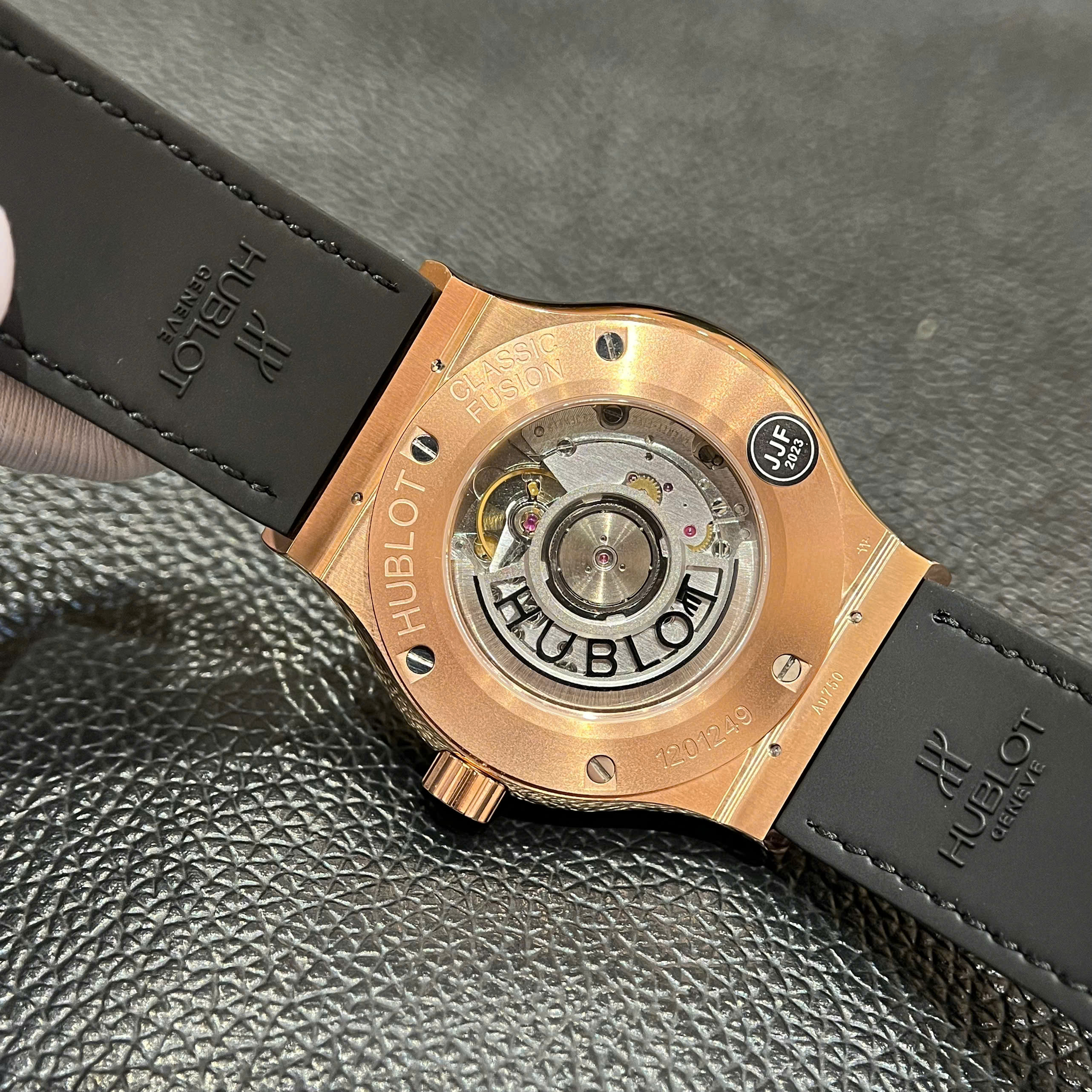 Hublot Classic Fusion Kinggold Rep 1:1 JJF 42mm Black Dial